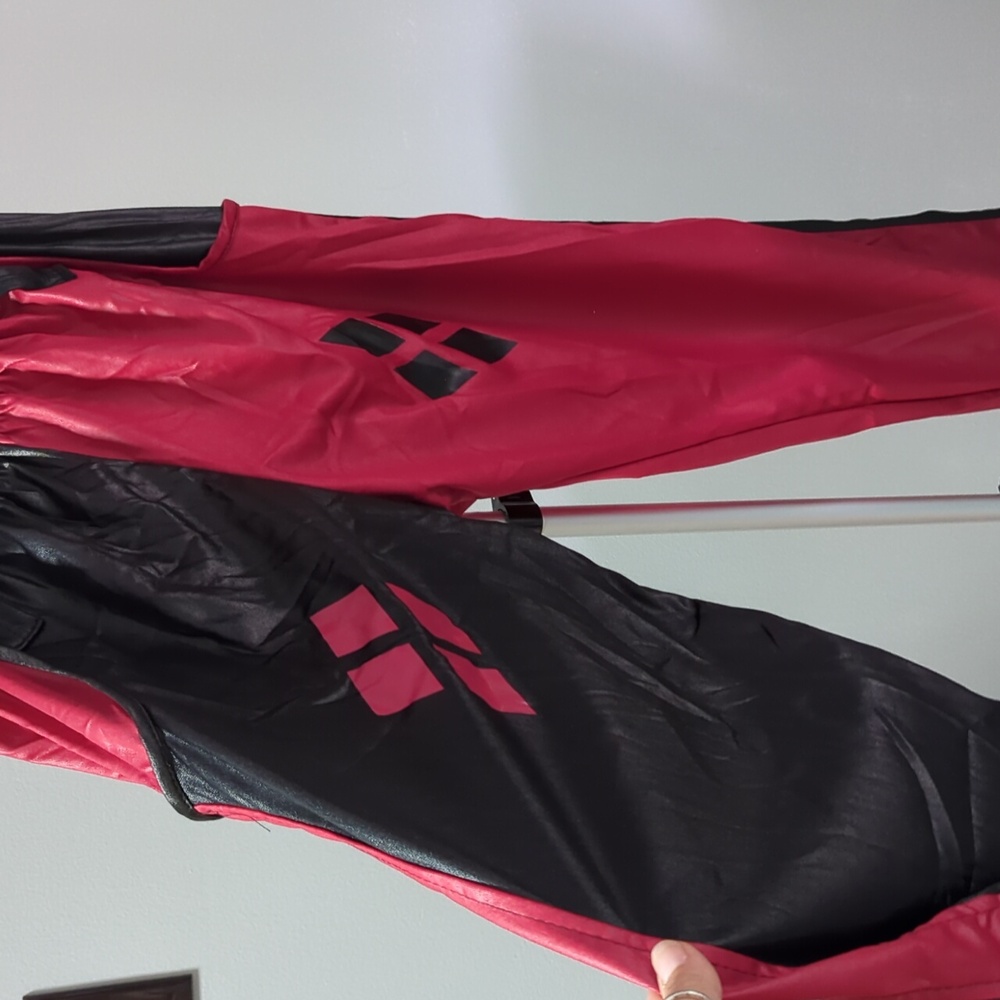 Harley Quinn Costume Arkham City Size Medium - Picture 9 of 11